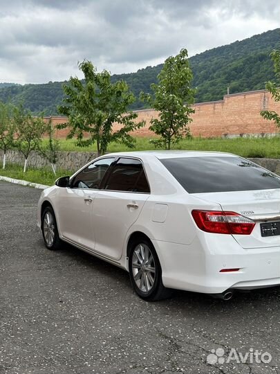 Toyota Camry 2.5 AT, 2014, 245 000 км
