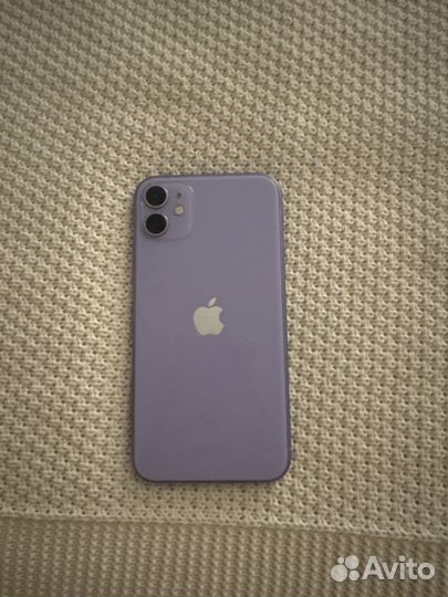 iPhone 11, 64 ГБ