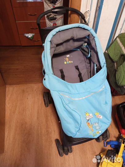 Прогулочная коляска