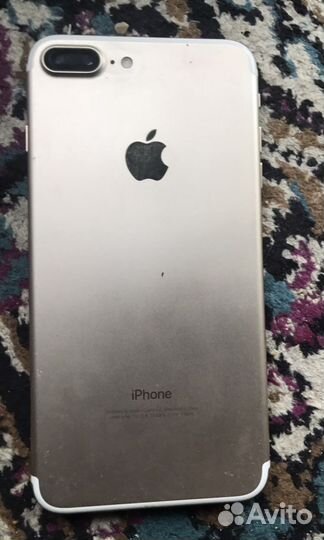 Телефон iPhone7+