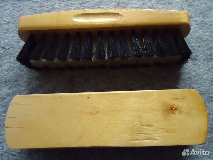 Щётка для одежды