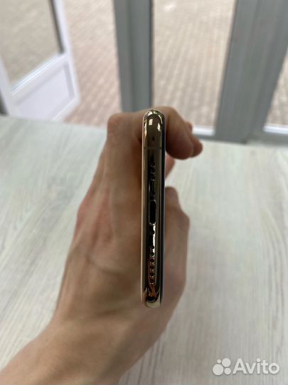 Телефон iPhone xs 256гб