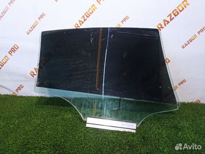 Стекло двери опускное заднее левое Opel Astra H