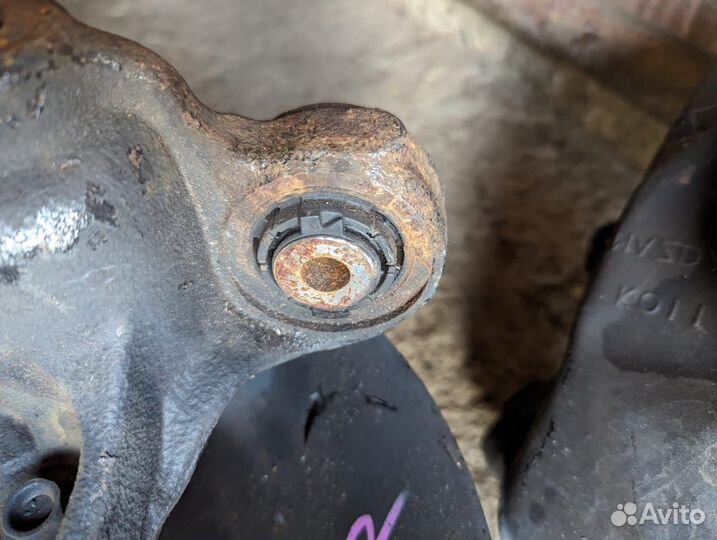 Кулак задний ступица mazda 6 GJ