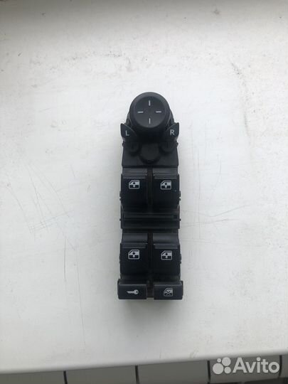 Блок стеклоподъемников granta/priora