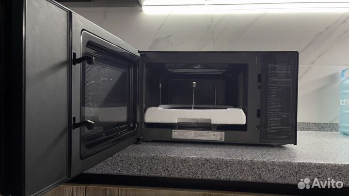 Микроволновая печь lg