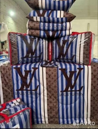 Одеяло подушки простынь