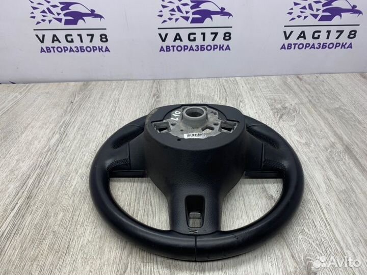 Рулевое колесо Volkswagen Passat B7 cffb 2.0 TDI