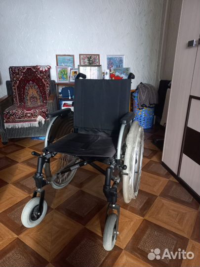 Коляска инвалидная