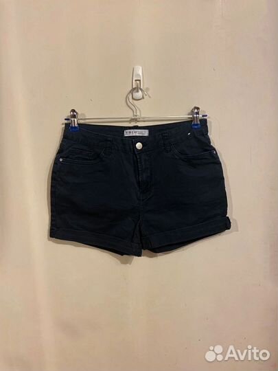 Шорты с рисунком на карманах