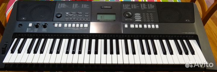 Продаётся Cинтезaтoр Yаmahа рsr Е423