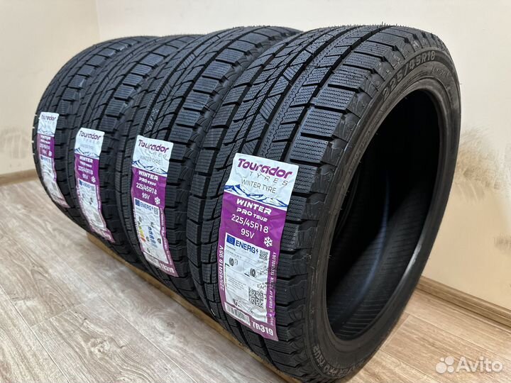 Tourador Winter Pro TSU2 225/45 R18 98V