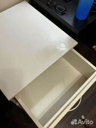 Тумба белая