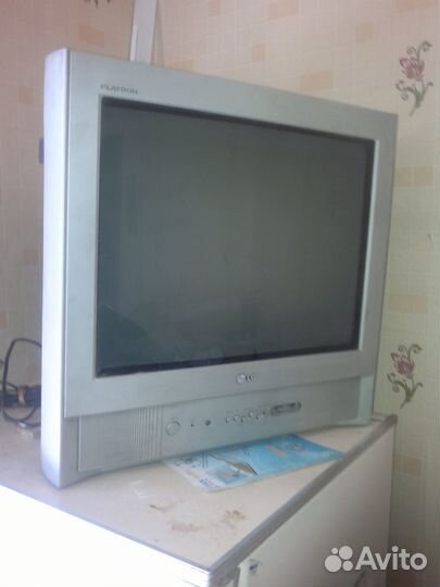 Телевизор бу LG 21
