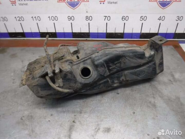 Бачок омывателя Mitsubishi Pajero 3 6G74 2001