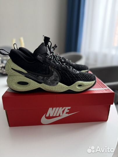 Кроссовки Nike оригинал 9размер