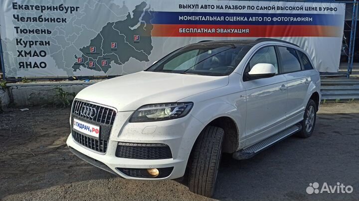 Накладка панели приборов Audi Q7 4L1857115K