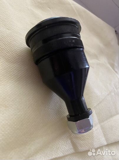 Шаровая опора передней пневмостойки Mercedes W221