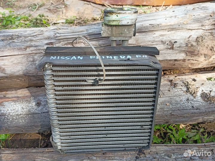 Радиатор испарителя кондиционера Nissan Primera