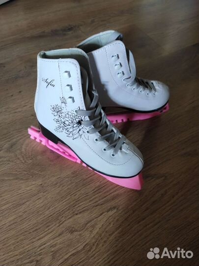 Коньки фигурные 32