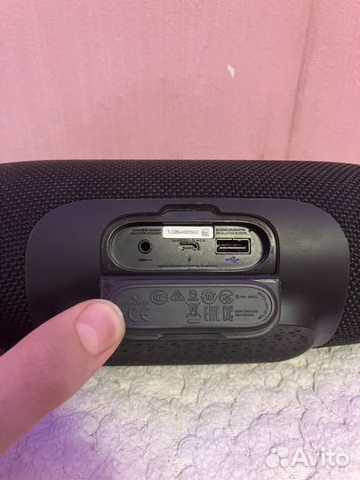 Колонка jbl charge 3