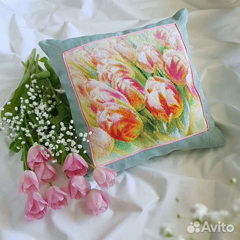 Подушка для дивана декоративная