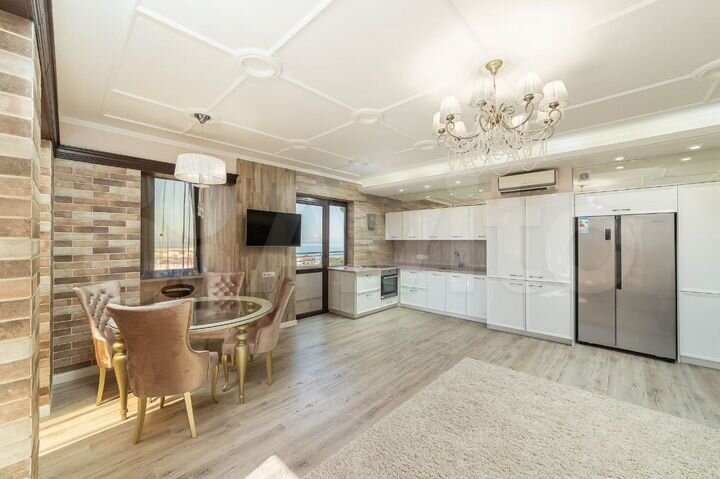 3-к. квартира, 107 м², 14/16 эт.