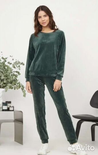 Костюм спортивный велюровый