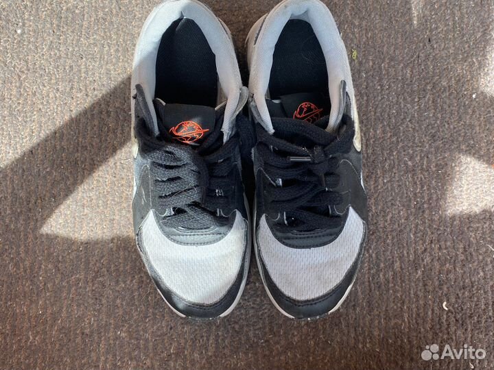 Кроссовки найк