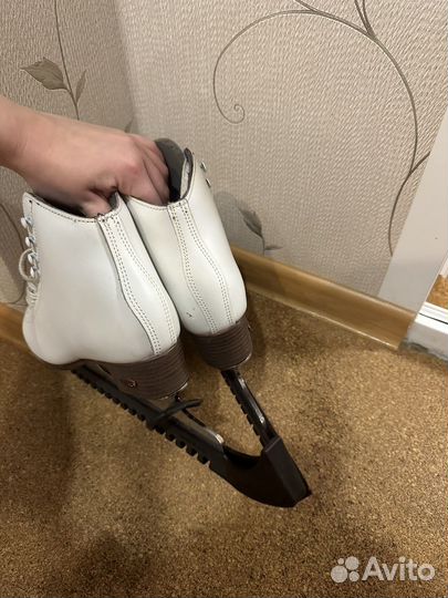 Коньки профессиональные фигурное катание