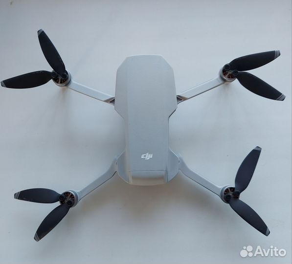 Квадрокоптер dji mavic mini