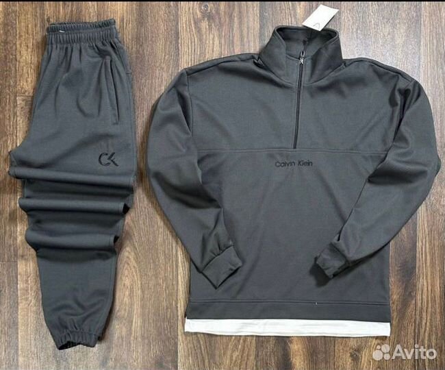 Спортивный костюм мужской Calvin Klein