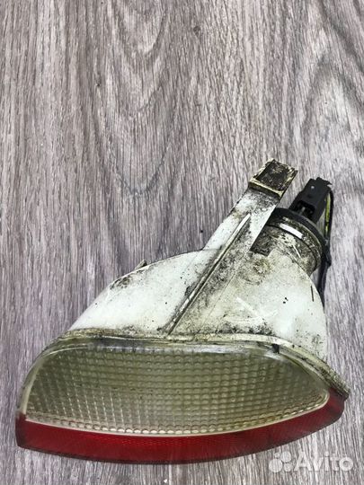 Фонарь противотуманный задний левый Ford Focus 1