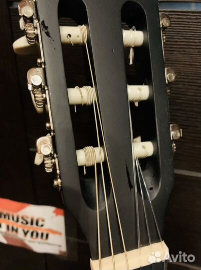 Классическая гитара + чехол