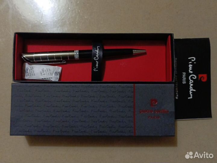 Шариковая ручка 