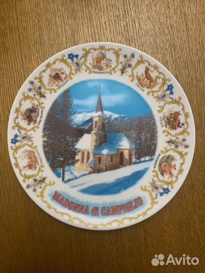 Сувенирные тарелки города