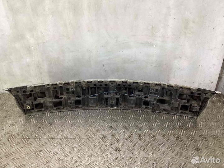 Накладка двери багажника Renault Megane