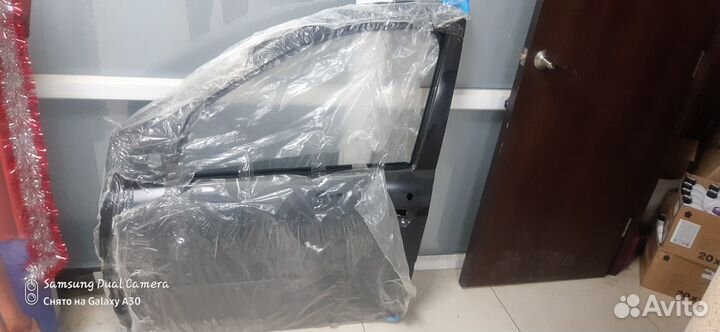 801016598R Дверь передняя левая Reno Logan