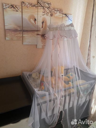 Детская кроватка