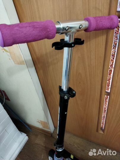 Самокат Roses 200