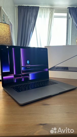 Macbook pro 15 2019 i9 32gb 1tb
