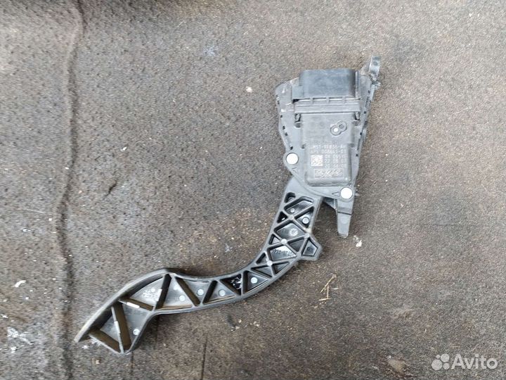 Педаль газа ford focus 2 1.8