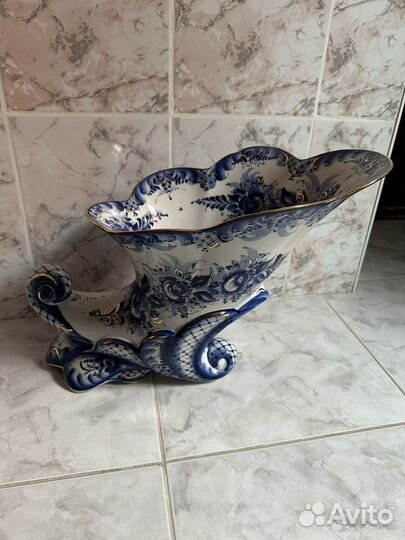 Эксклюзивная ваза Гжель большая