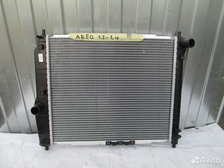 Шевроле авео (Chevrolet Aveo) радиатор охлаждения