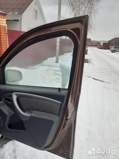 Замок двери рено дастер renault dasrer sandero