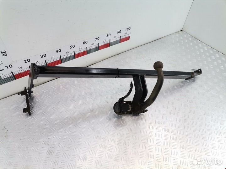 Фаркоп (прицепное устройство) для Ford Focus 1