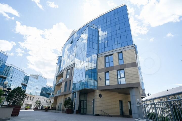 3-к. квартира, 116,7 м², 4/7 эт.