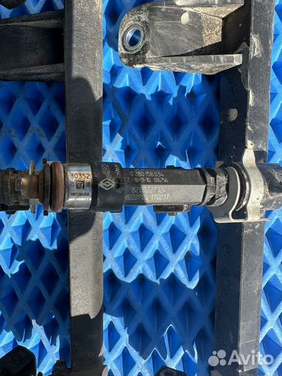 Топливная рампа Renault Logan