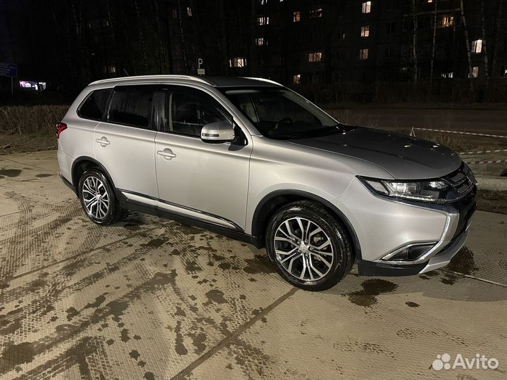 Mitsubishi Outlander 2.4 CVT, 2016, 150 000 км