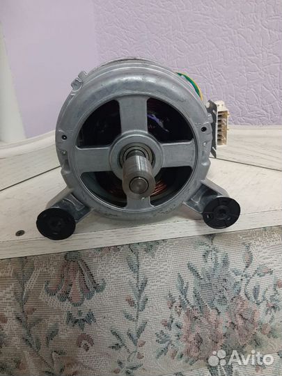 Двигатель для стиральной машины kuppersbusch WT 68